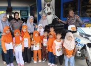 Tanamkan Disiplin Sejak Dini, Ditlantas Polda Riau Edukasi Anak Lewat Polsanak dan Green Policing