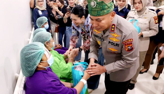 Kolaborasi Kemanusiaan, Polda Riau Bantu 310 Warga Ikut Operasi Katarak Gratis