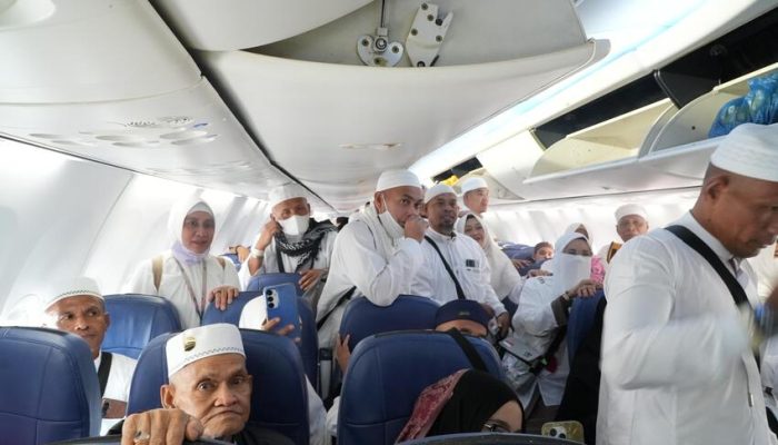 Jamaah Haji Kloter Pertama Riau Tiba di Pekanbaru, Bandara SSK II Siapkan Layanan Kepulangan 2.472 Jamaah