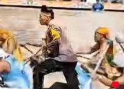 Video Bhabinkamtibmas Ikut Pacu Jalur Viral, Wujud Kedekatan Polisi dengan Masyarakat Kuantan Singingi