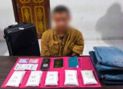 Sabu Diselipkan dalam Celana Jeans, Pria Asal Aceh Diciduk di Bandara SSK II Pekanbaru