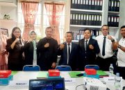 Sidang Perdana S1 Hukum UHTP, Abu Hanifa dan Sariaman Purba Lulus, Dosen Beri Selamat