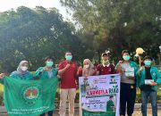 Karhutla Kepung Riau, UHTP dan BEM Turun Bagikan Masker kepada Warga