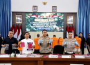 Polres Siak Bongkar Jaringan SIM Palsu, 8 Tersangka Diciduk dan Satu Masih Diburu